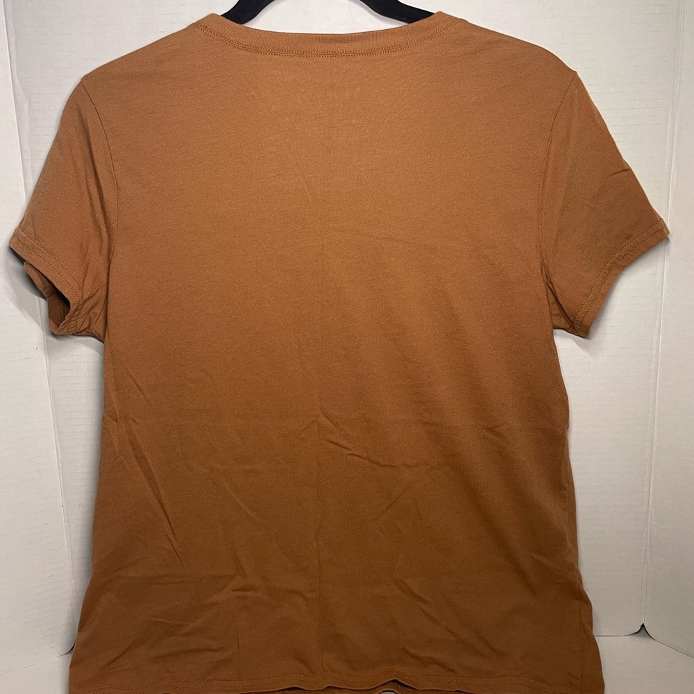 Wound Up Junior’s Large Brown Tee with Skull and Floral Graphic - Picture 5 of 5